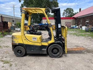 lot 9 image: Hyster 6000 lb Diesel Forklift