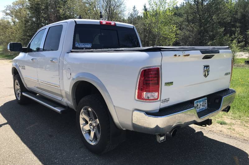 lot 1 image: 2016 Ram 1500 Laramie 4x4