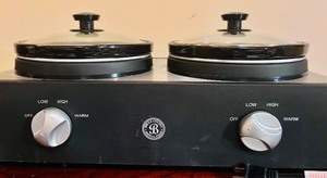 lot 98 image: Bella Cucina Artfall Food 2 Crock Pot Warmer