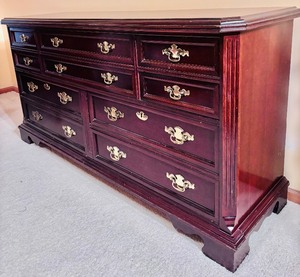 lot 77 image: Vintage Bassett Cherry Wood Drawer Dresser with Brass Hardware