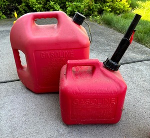 lot 150 image: 5 Gas Cans