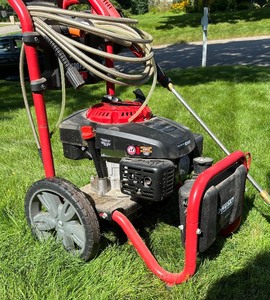 lot 154 image: Husky Kohler Courage XT-7 Pressure Washer