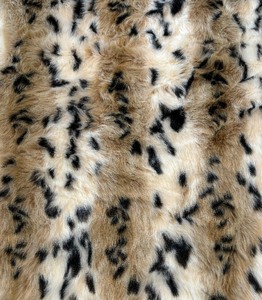 lot 173 image: Faux Fur Blanket
