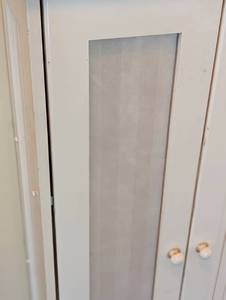 lot 129 image: Small White Storage Cabinet