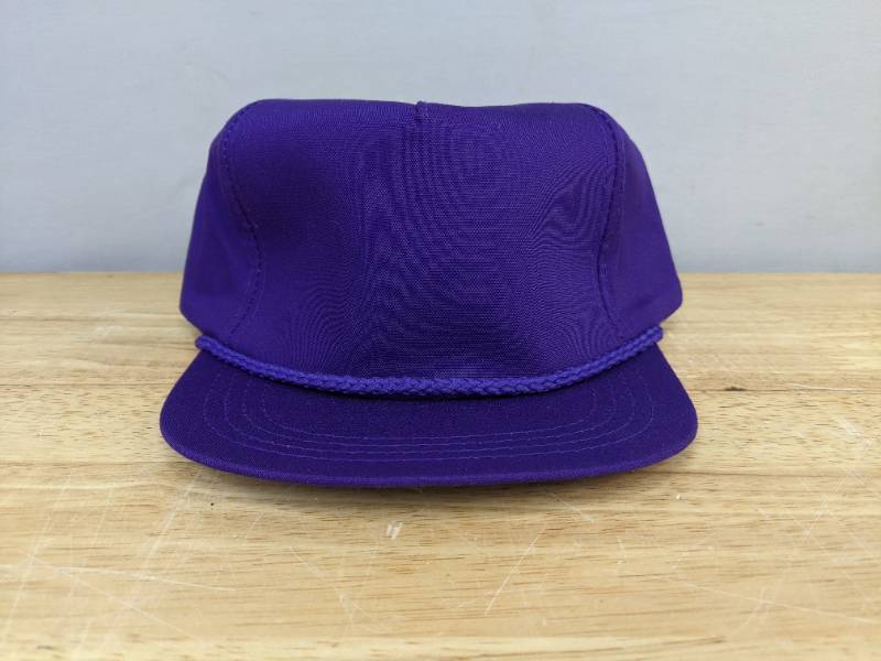 lot 141 image: 12 Yupoong Youth Purple Hats OSFA A