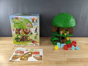 lot 81 image: Timber Tots Tree House B
