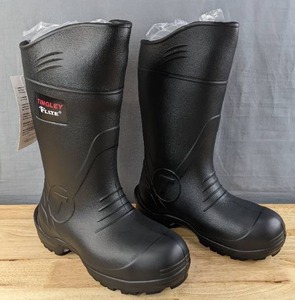 lot 20A image: Brand New Tingley Flite Safety Toe Knee Boot with Cleated Outsole Mens Size 9Womens Size 11 Black $94 Retail B