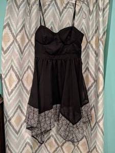lot 425 image: American Eagle Outfitters Black and White Womens Overlay Dress Skinny Straps Size Medium P