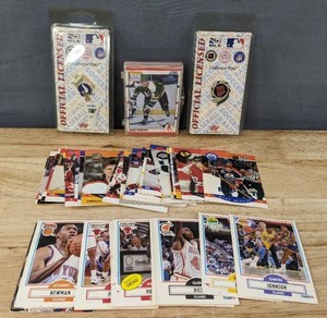 lot 120 image: NHL Hockey and NBA Basketball Cards, North Stars, Magic Johnson, Mark Messier, Mike Modano, and More, 2 Pins (MLB Twins and NFL Vikings) M