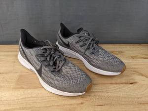 lot 25E image: New Nike Air Zoom Pegasus 36 Shoes Mens Size 10.5, Grey and Black N