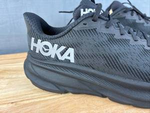 lot 13B image: New Hoka One Clifton 9 GTX Womens Size 9.5 Black L