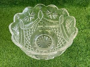 lot 110 image: Waterford Crystal&nbspWinter Garland Centerpiece