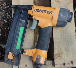 Bostitch Pneumatic Nailer Model # SB 1850BN, 58 To 2 Fastener Range, 18 Guage