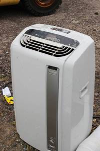 14000 BTU Portable Air Condition & Dehumidifier Delonghi  Model # PAC AN 14HP , With Window Kit