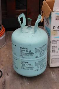 DuPont Suva 134a Refrigerant 30 LBS Container Full Of Refrigerant