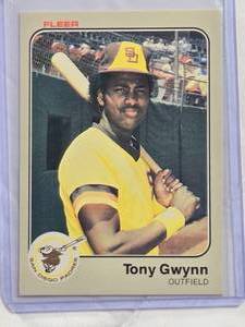 lot 109 image: Tony Gwynn Rookie 1983 Fleer #360
