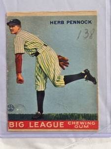 lot 121 image: Herb Pennock 1933 Goudey Big League Chewing Gum #138 Vintage Baseball Card - New York Yankees