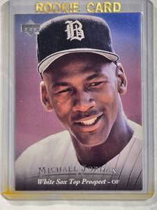 lot 128 image: Michael Jordan MLB Rookie 1994 Upper Deck White Sox Top Prospect #45