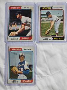 lot 134 image: Lot of 3 Vintage 1974 Topps Baseball Cards Al Kaline #215, Phil Niekro #29, Luis Aparicio #61