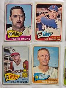 lot 180 image: Lot of 20 Topps 1965 Vintage Baseball Cards