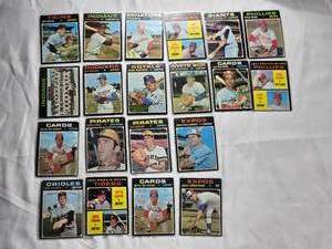 lot 191 image: Lot of 20 Topps 1971 Vintage Baseball Cards