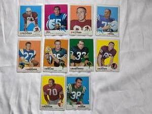 lot 275 image: Lot of 10 Vintage NFL Football Cards from 1969