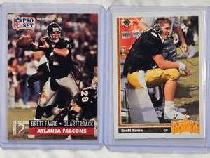 lot 276 image: Lot of 2 Brett Favre Rookie Cards 1991 NFL Pro Set #762 & 1991 Upper DEck Star Rookie #13
