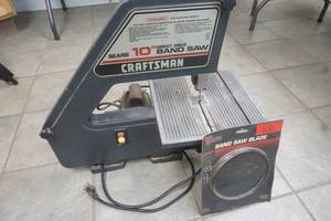 lot 219 image: Craftsman 10 band saw wblade