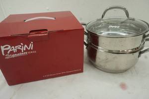 lot 233 image: Parini 3.5 quart Dutch oven