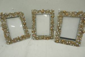 lot 240 image: 3 fancy picture frames