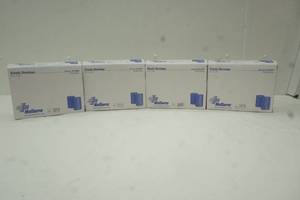 lot 256 image: medical supplies