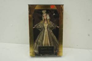lot 286 image: Elizabeth Taylor doll