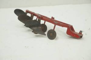 lot 297 image: vintage Ertl plow