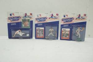 lot 300 image: Starting Line Up collectibles
