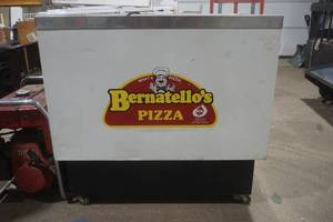 lot 9 image: refrigeratorfreezer
