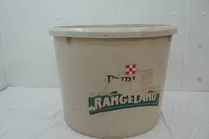lot 53 image: poly tub