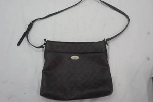 lot 63 image: Coach handbag