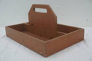 lot 90 image: vintage tool box
