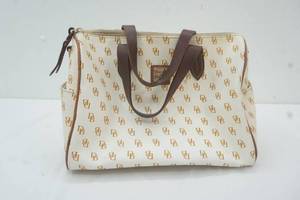 lot 101 image: Dooney and Bourke