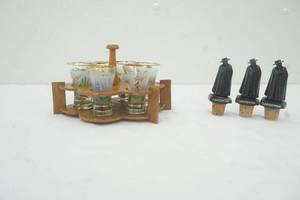 lot 105 image: shot glass set
