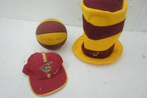 lot 116 image: Gopher memorabilia