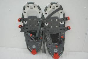 lot 172 image: Snow shoes - Wildhorn