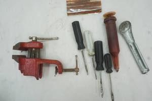 lot 179 image: Vise, misc. tools