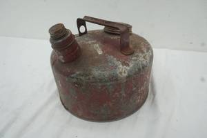 lot 184 image: Collector gaskerosine can