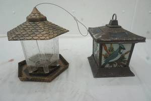 lot 198 image: Bird feeder, solar light
