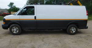 lot 3 image: 2015 Chevrolet EC Express Van