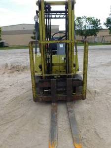 lot 8 image: 1991 Mitsubishi FG15 LP Forklift