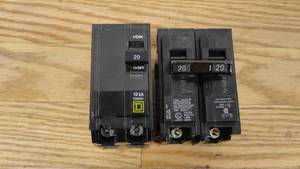 lot 23 image: Set of 2 (1 each)Siemens Q220 2 Pole 20A 120240v Type A Circuit Breaker & Square D QO 20-amp 2-Pole Standard Trip Circuit Breaker