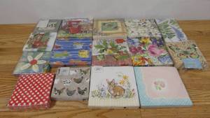 lot 95 image: Lot of 15 Decorative Napkin Packs