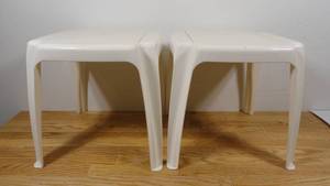 lot 108 image: Set of 2 Plastic Patio End Tables Foot Stools
